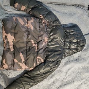 Micheal Kors Boys size 7 winter coat.